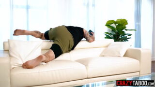 Store bryster blond pige med perfekt røv rider stor pik efter babe sugede den