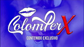 Latina kone sutter langsomt og svedig, fik mig næsten til at komme hurtigt – ColomPerX