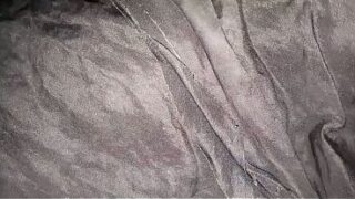 Afrikansk sort fyr viser sin onani-mægtighed