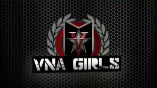 Hot Vicky Vette og Ivy Secret modtager en masse sæd på deres bryster!